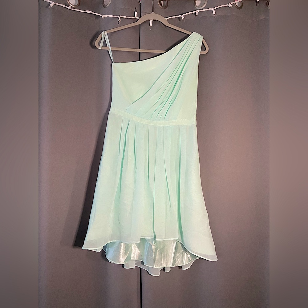 Weddington Way, size 8, mint green one shoulder dress.